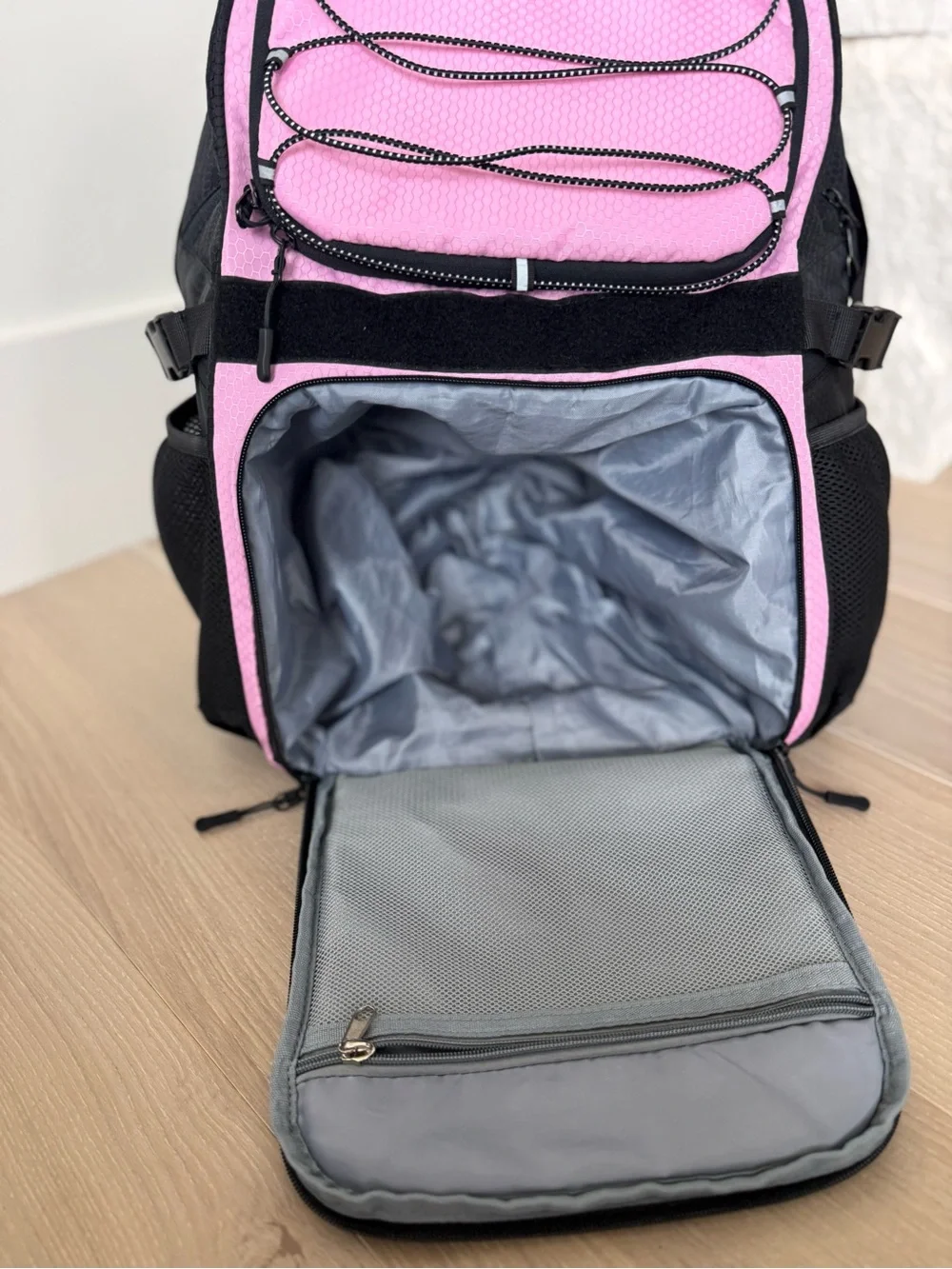 N/A pink black